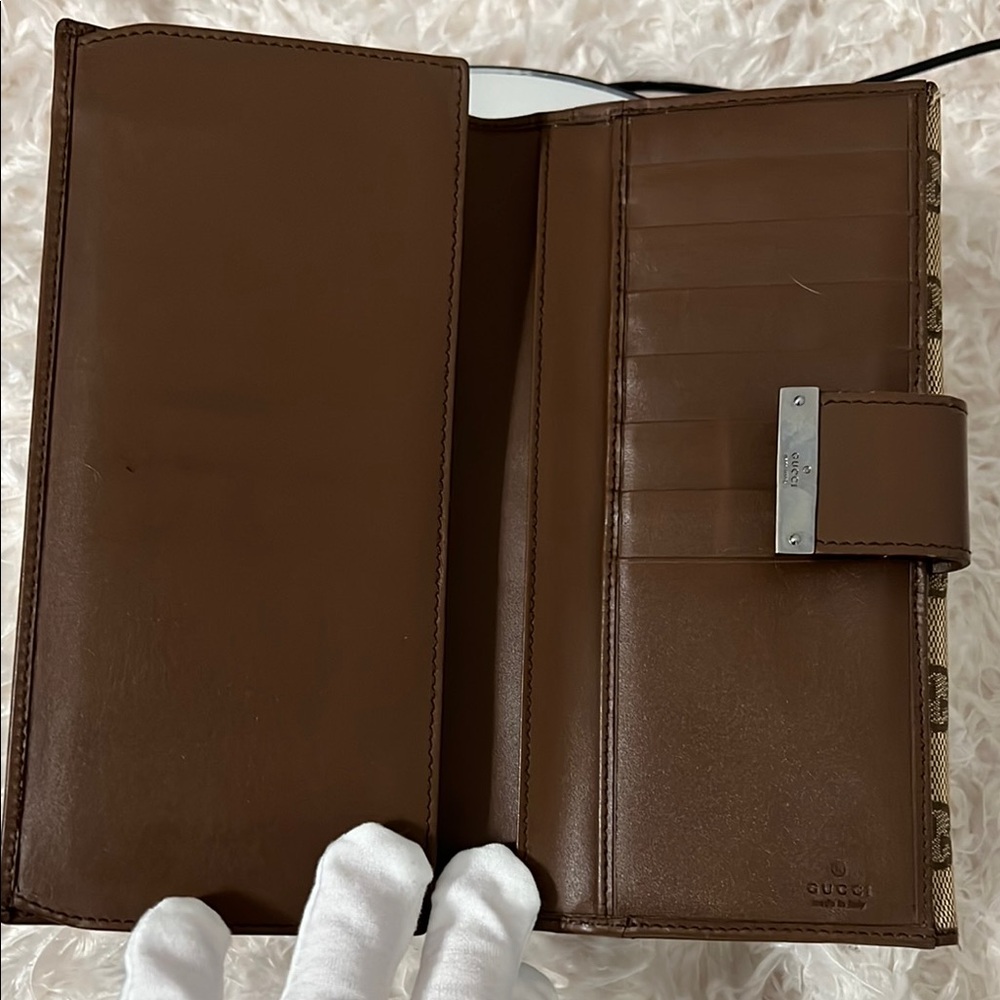 Gucci Monogram Tan Clutch Wallet Authentic EUC - Picture 10 of 17